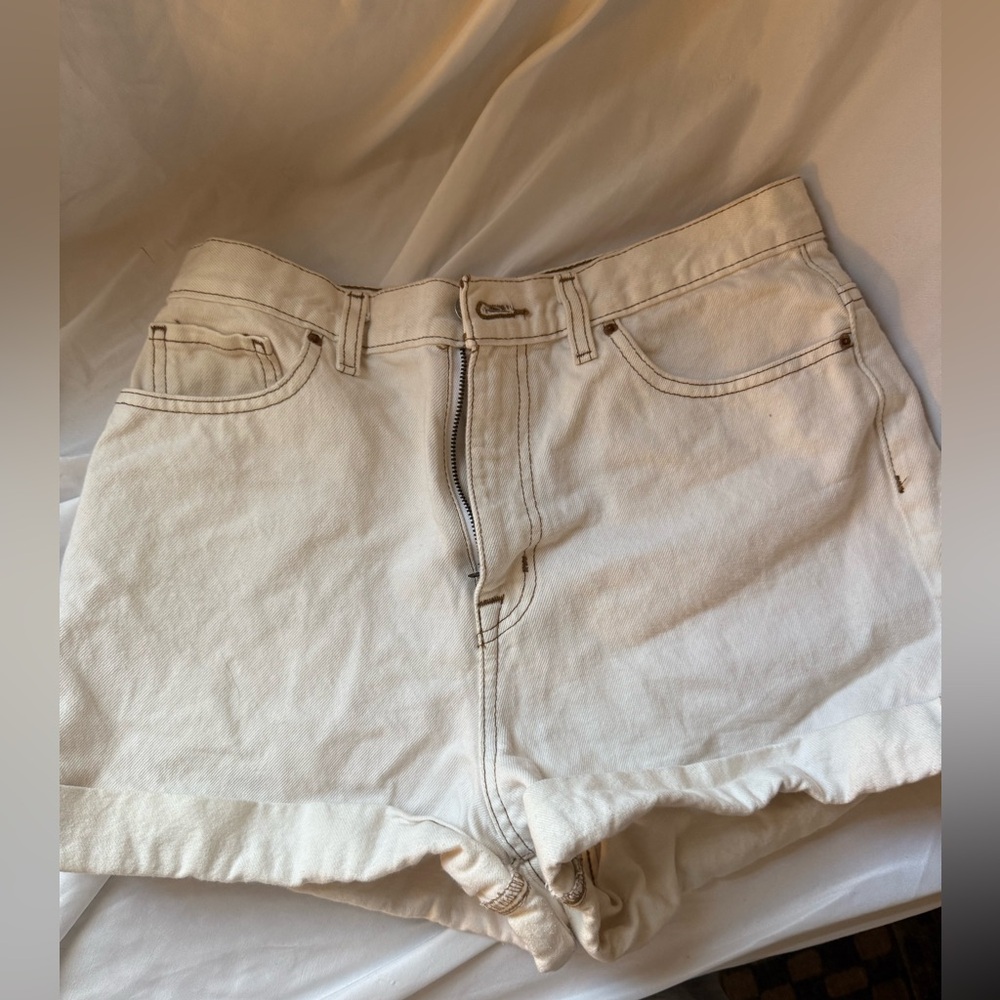 BDG mom high rise white denim short